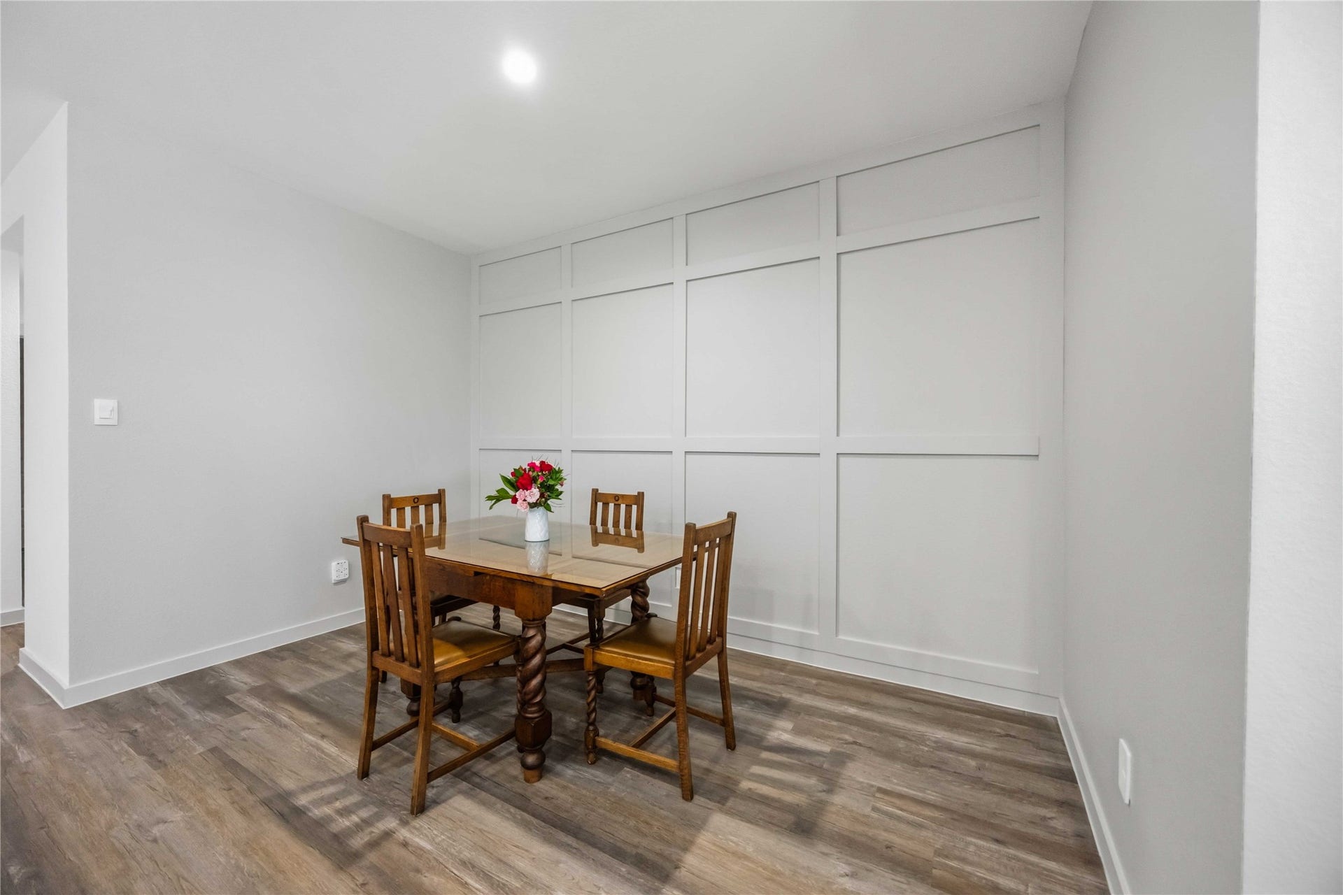 1029 Great Barracuda Lane, Alvin, TX 77511 This home is ready for your decor. The home offers fresh paint.