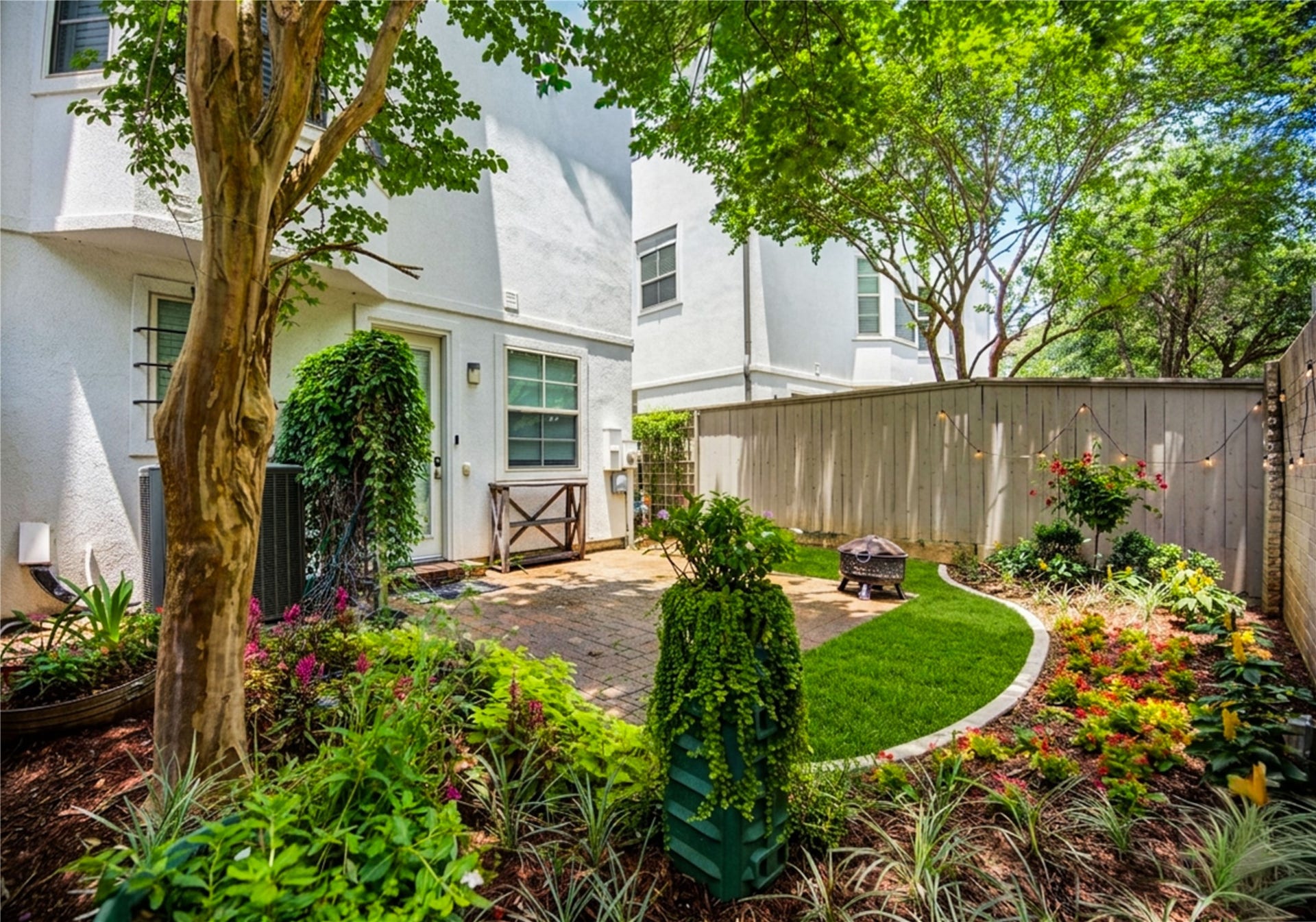16011 Morgan Street, Sugar Land, TX 77478 16011 Morgan Street, Sugar Land, TX 77478