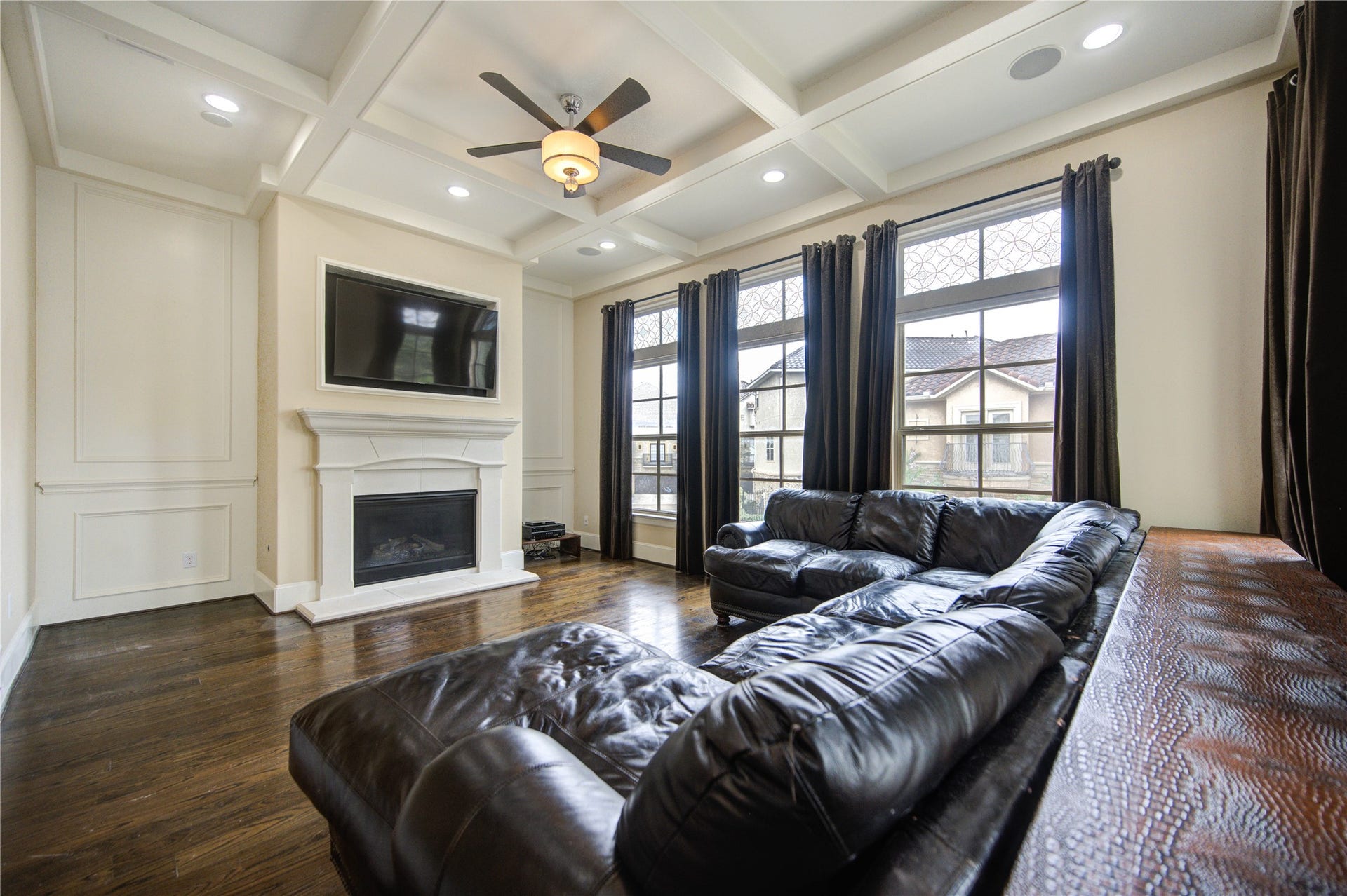 16011 Morgan Street, Sugar Land, TX 77478 16011 Morgan Street, Sugar Land, TX 77478