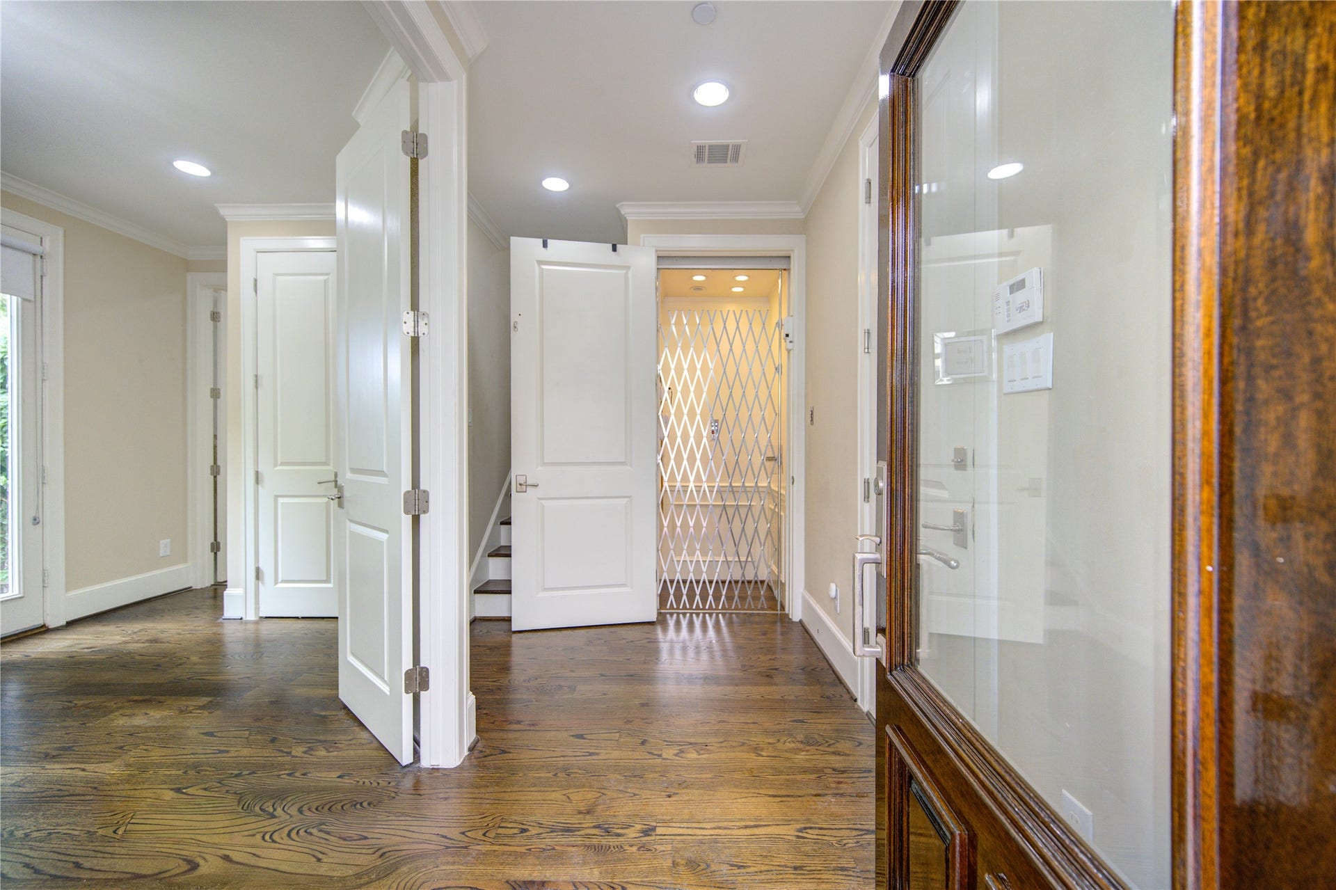16011 Morgan Street, Sugar Land, TX 77478 16011 Morgan Street, Sugar Land, TX 77478