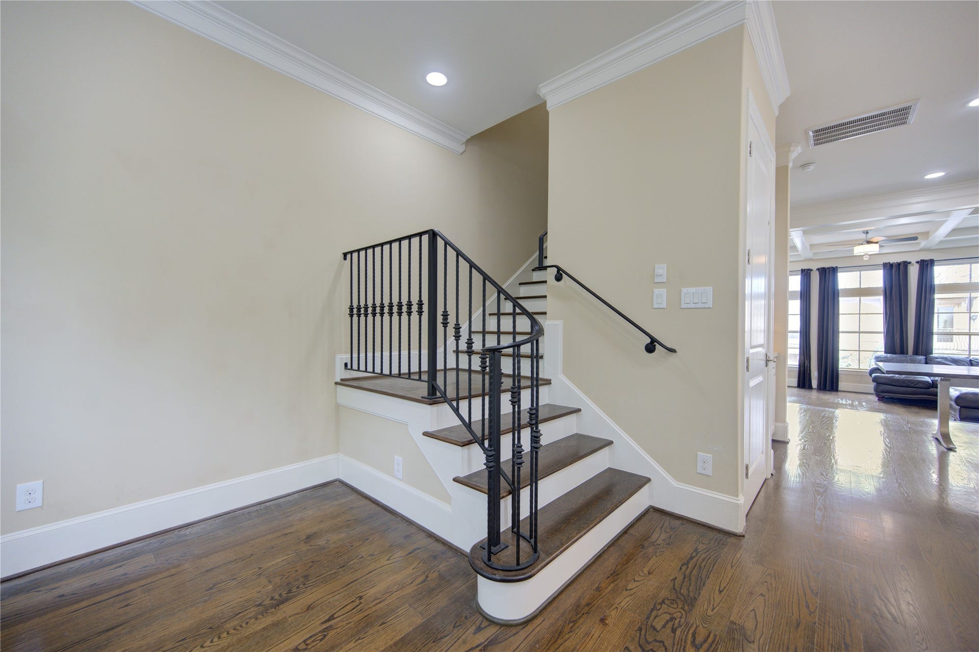 16011 Morgan Street, Sugar Land, TX 77478 16011 Morgan Street, Sugar Land, TX 77478