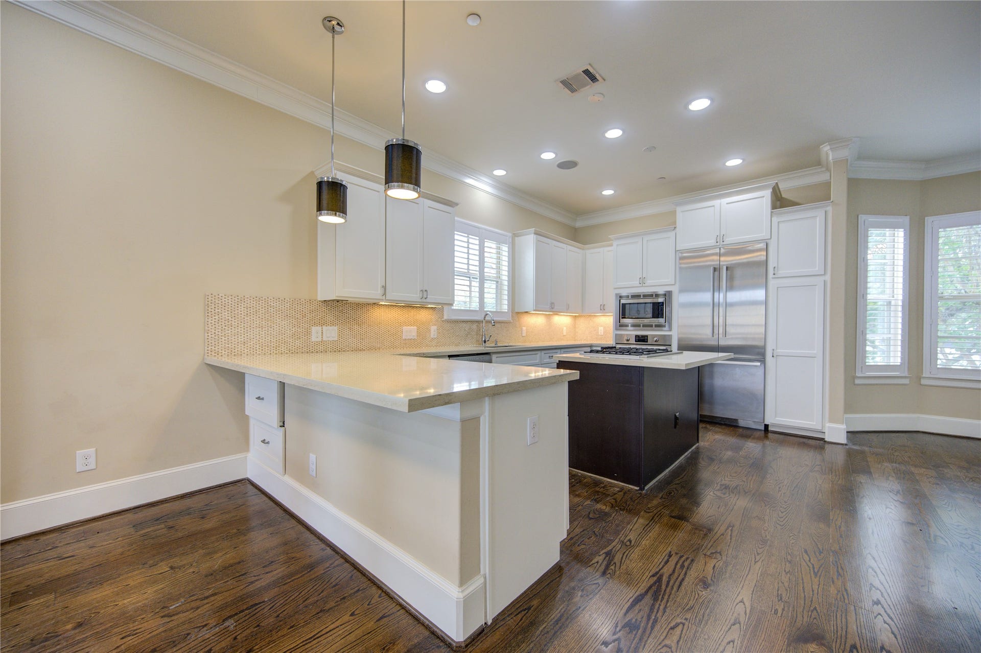 16011 Morgan Street, Sugar Land, TX 77478 16011 Morgan Street, Sugar Land, TX 77478