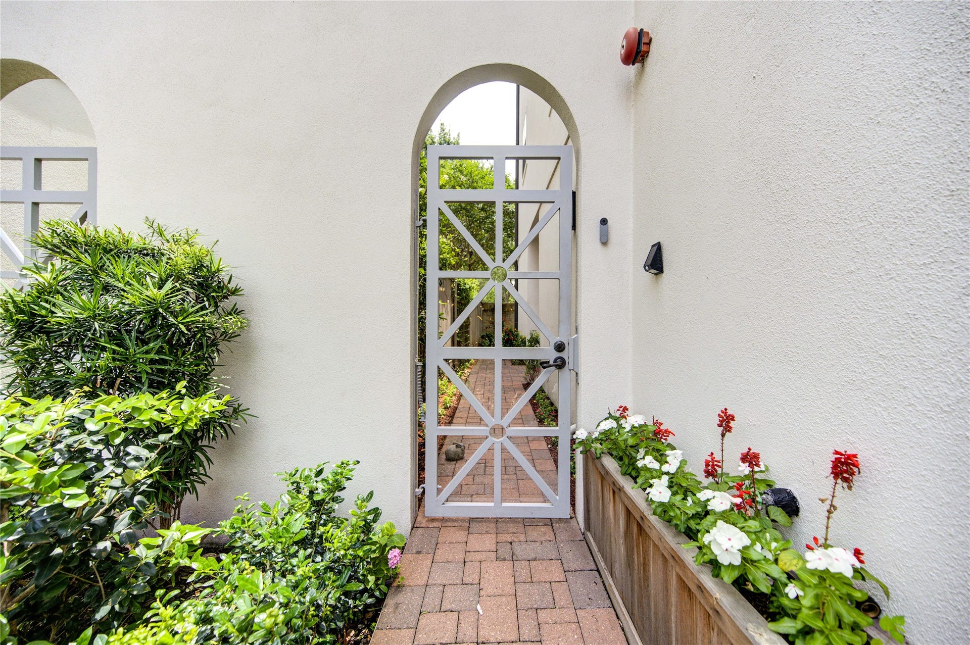 16011 Morgan Street, Sugar Land, TX 77478 16011 Morgan Street, Sugar Land, TX 77478