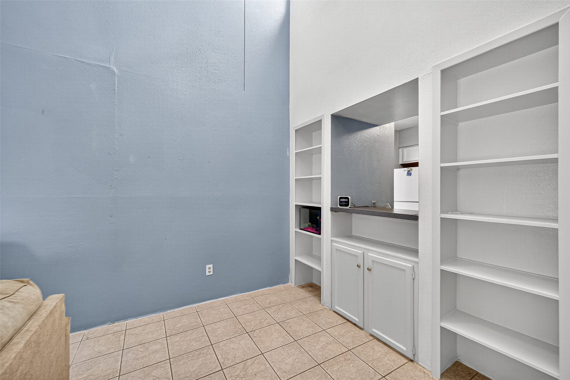 10075 Westpark Drive, #73, Houston, TX 77042 Dining/breakfast area or office space.