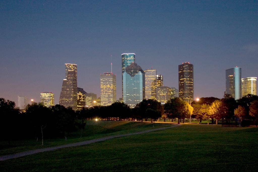 830 Key Street, Houston, TX 77009 Enjoy Short Community to Downtown, Med Center, Galleria & Memorial