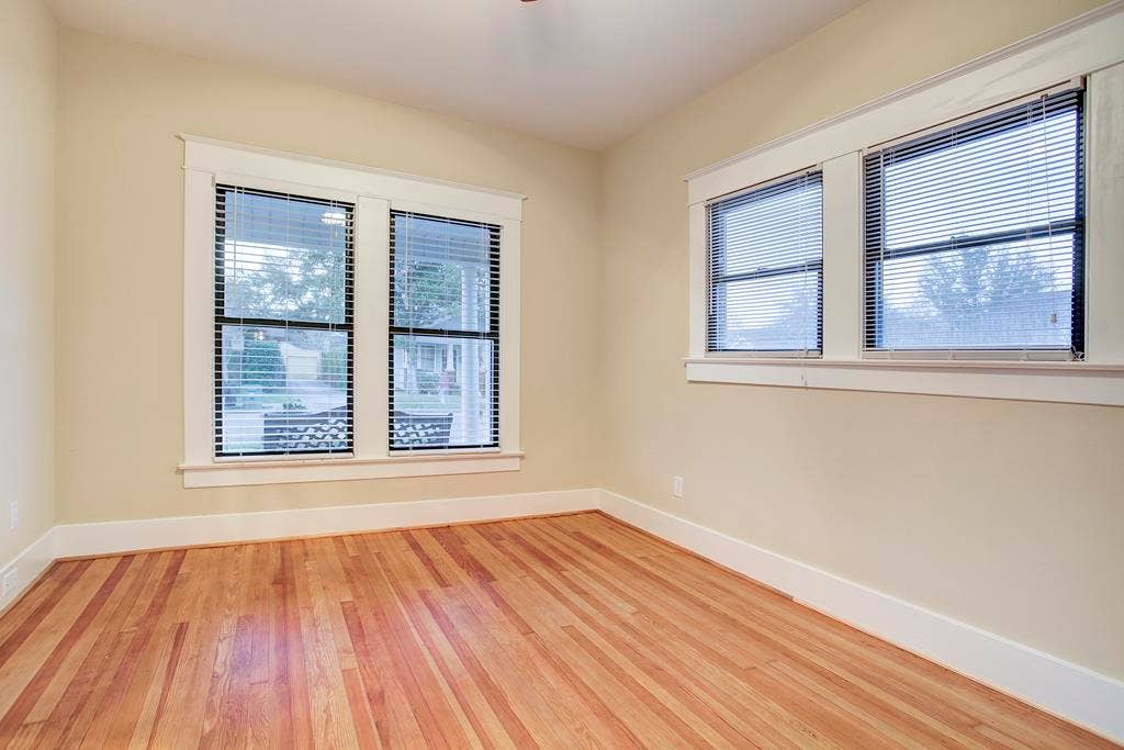 830 Key Street, Houston, TX 77009 New Insulated Walls, Energy Efficient Home w Tank-less Water Heater