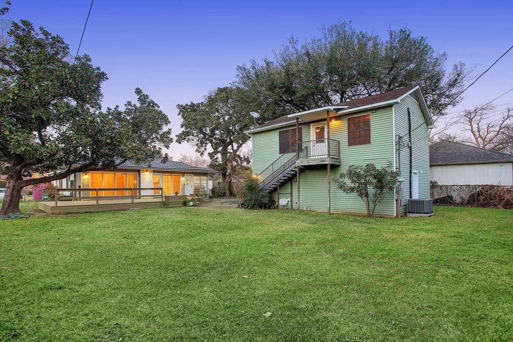 830 Key Street, Houston, TX 77009 Please Don t Disturb Quiet Neighbor On Garage Apartment/New Fence TBD