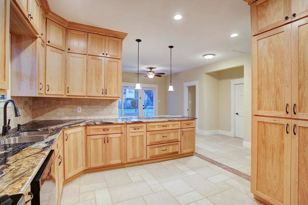 830 Key Street, Houston, TX 77009 New Custom Hickory Cabinets w Bronze Fixtures & High-end Finishes