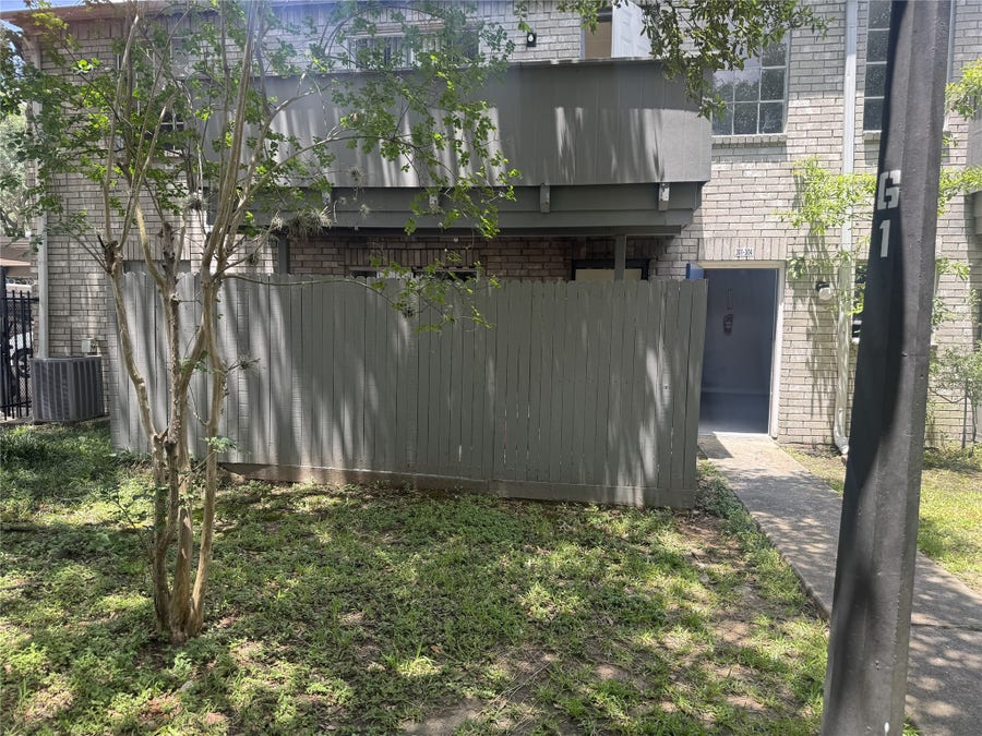 Property photo for 9700 Leawood Boulevard, #301, Houston, TX