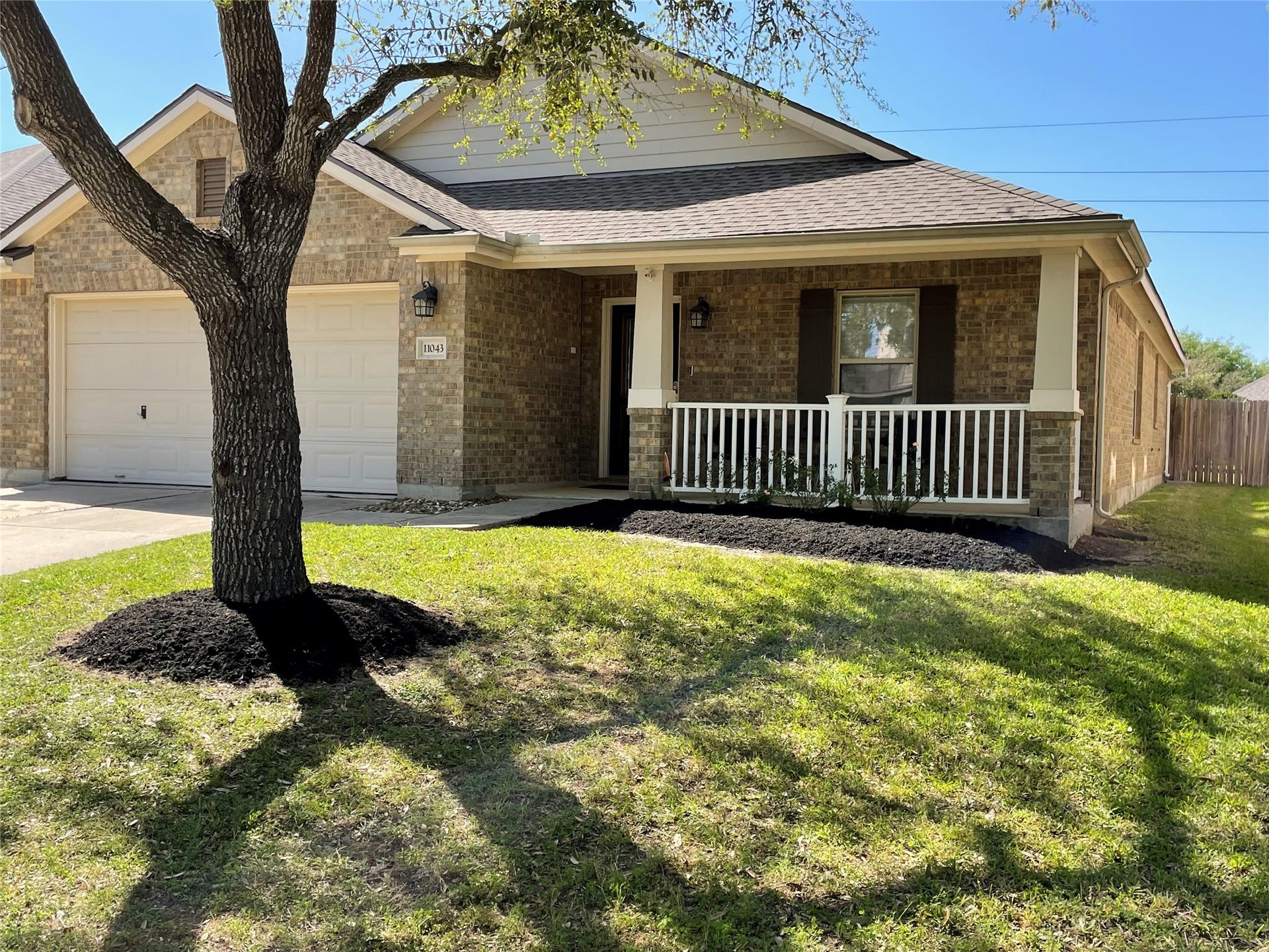 11043 Starling Creek Drive, Richmond, TX 77406 Charming Front Exterior