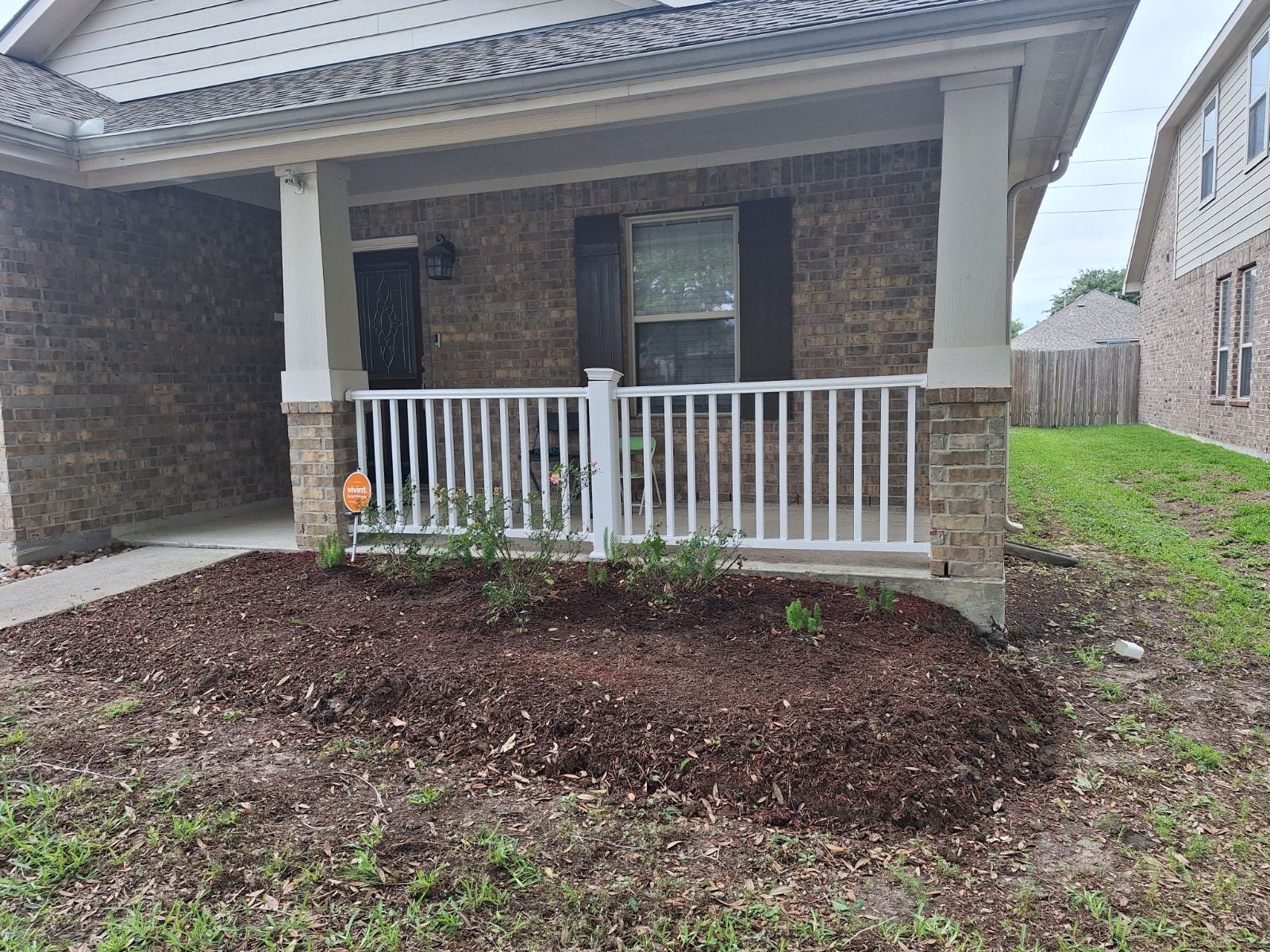 11043 Starling Creek Drive, Richmond, TX 77406 Welcoming Covered Front Porch