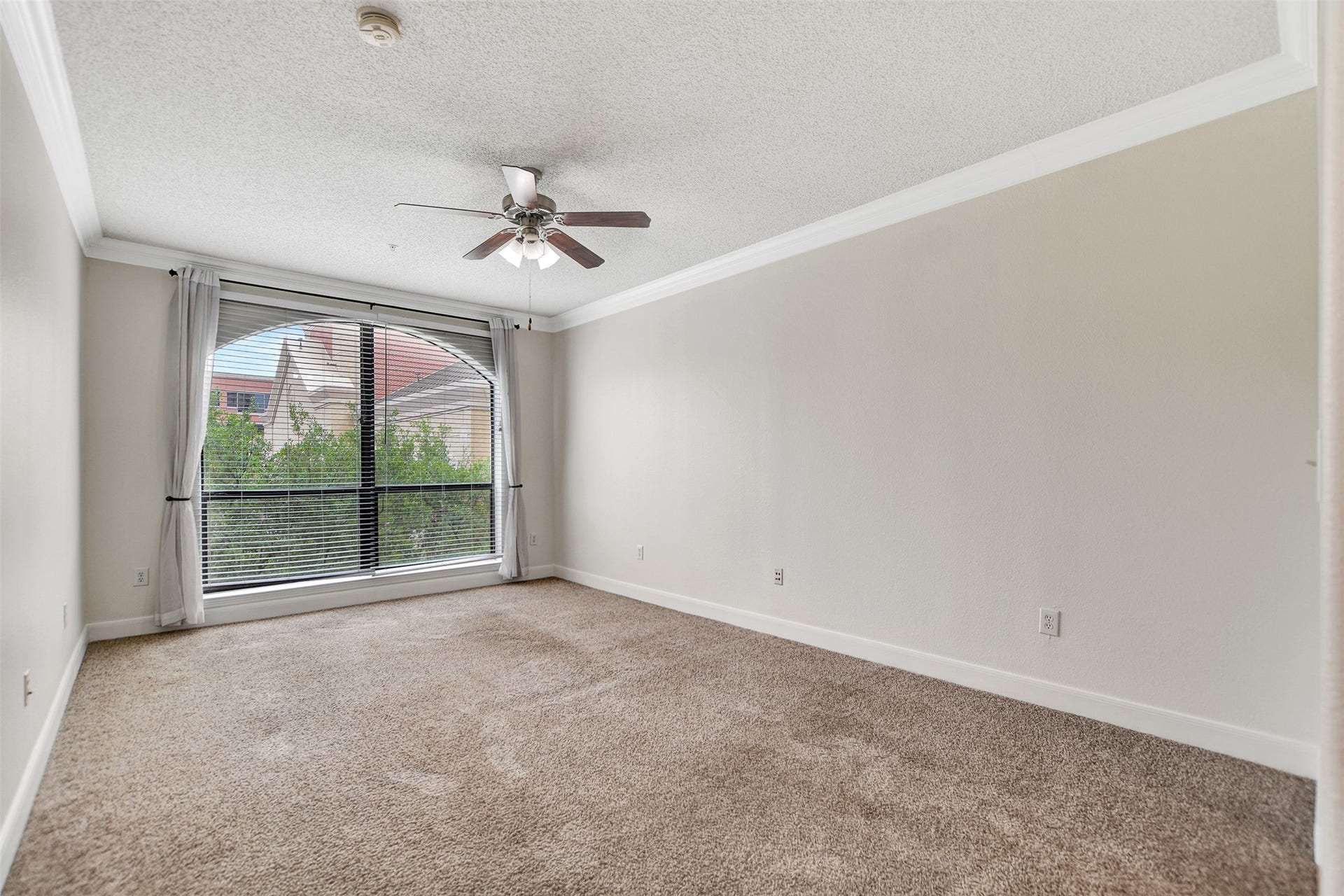 2299 Lone Star Drive, #526, Sugar Land, TX 77479 2299 Lone Star Drive, #526, Sugar Land, TX 77479