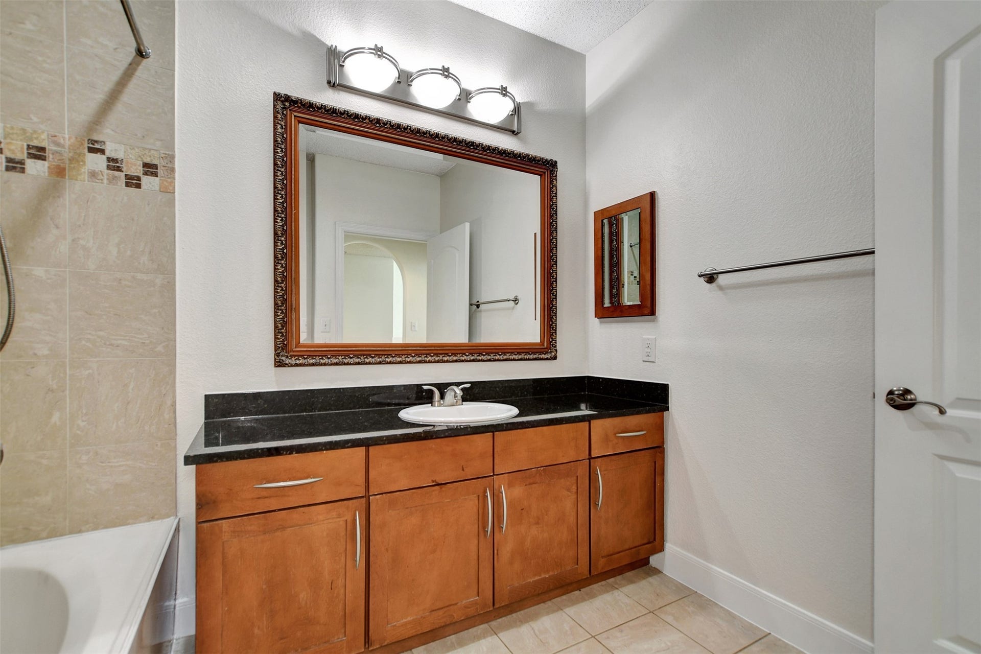 2299 Lone Star Drive, #526, Sugar Land, TX 77479 2299 Lone Star Drive, #526, Sugar Land, TX 77479