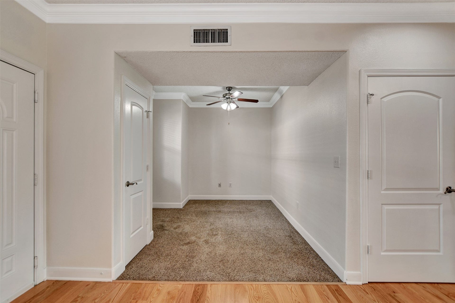 2299 Lone Star Drive, #526, Sugar Land, TX 77479 2299 Lone Star Drive, #526, Sugar Land, TX 77479