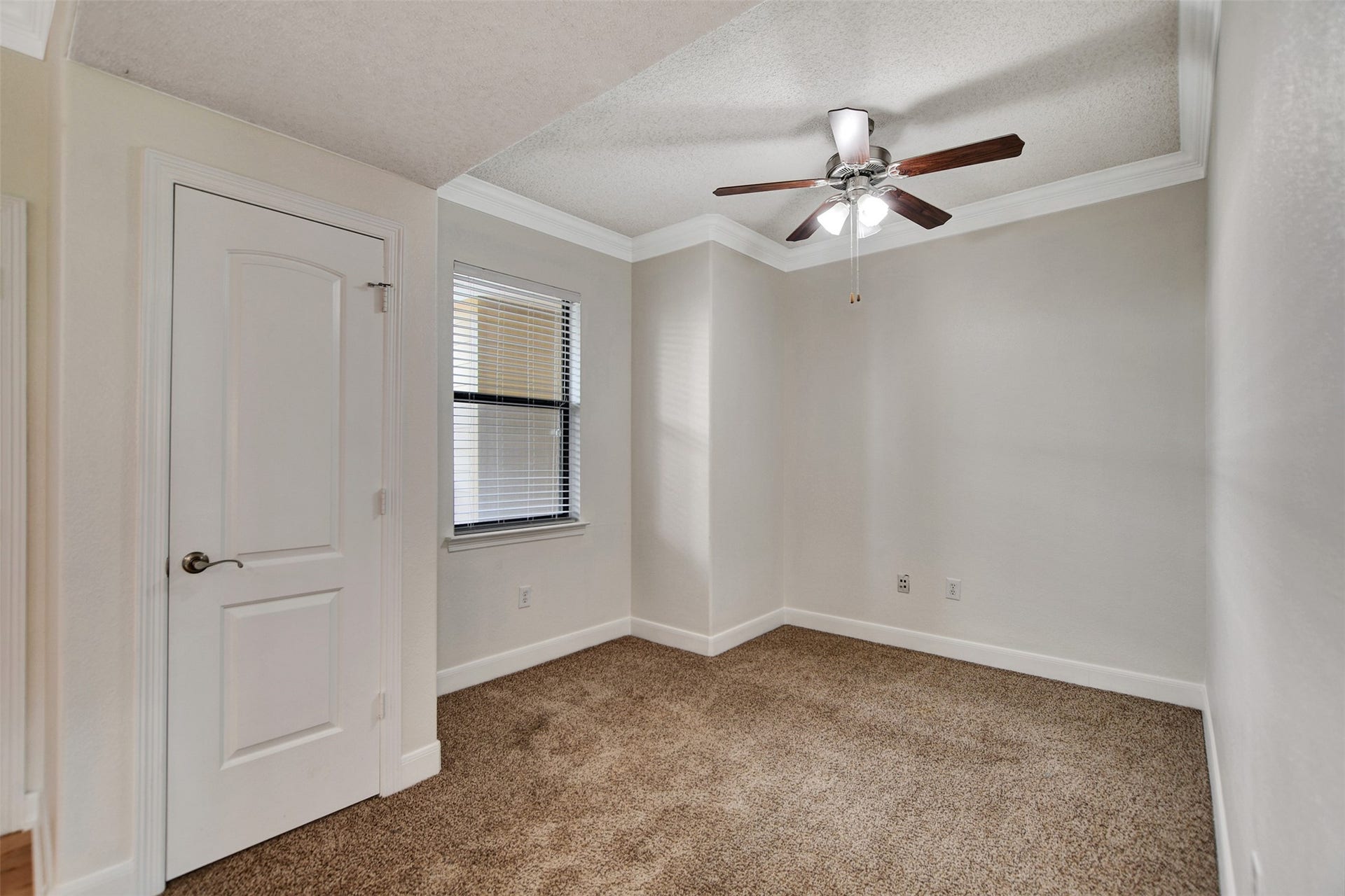 2299 Lone Star Drive, #526, Sugar Land, TX 77479 2299 Lone Star Drive, #526, Sugar Land, TX 77479