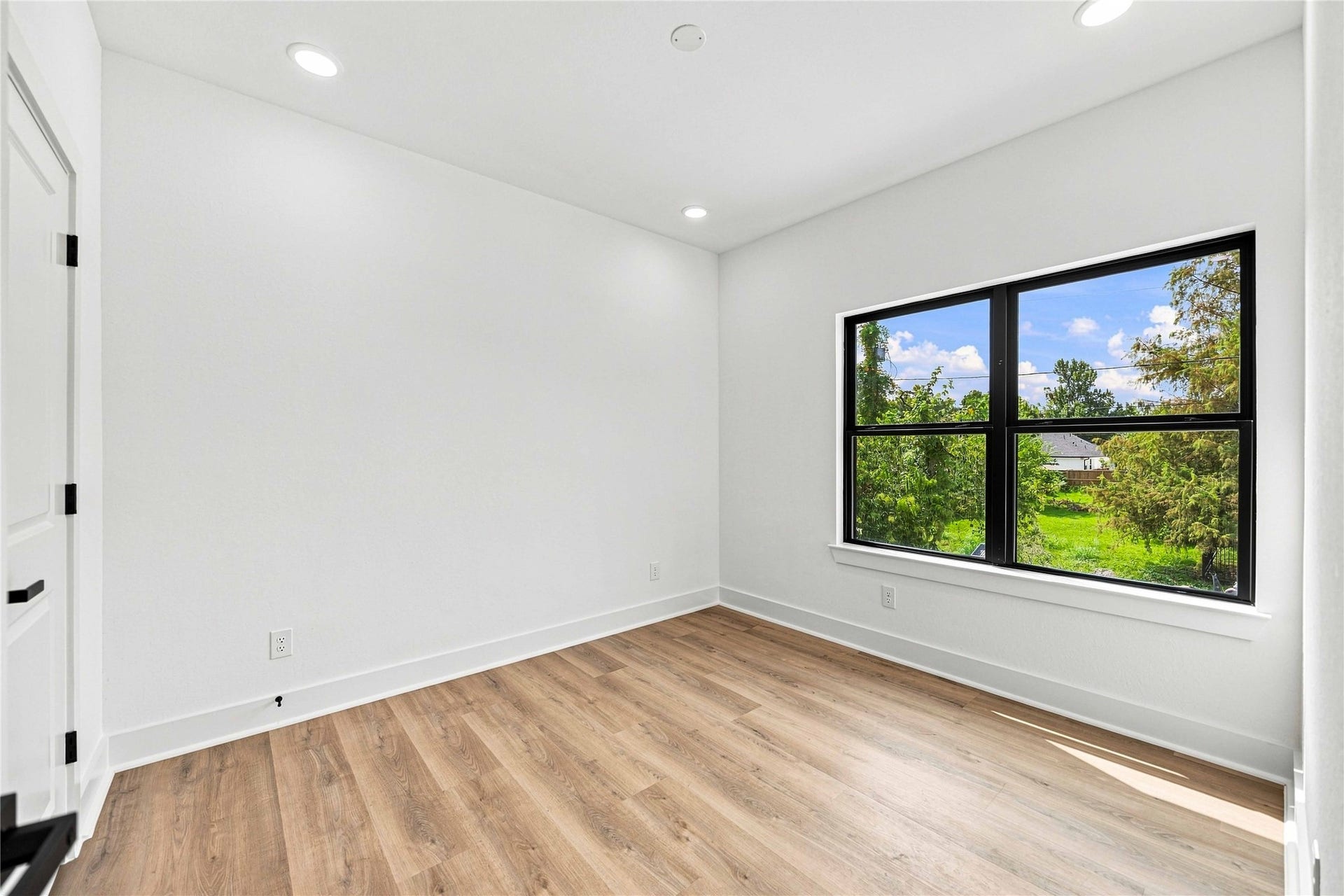 7969 Ritz Street, Houston, TX 77028 7969 Ritz Street, Houston, TX 77028