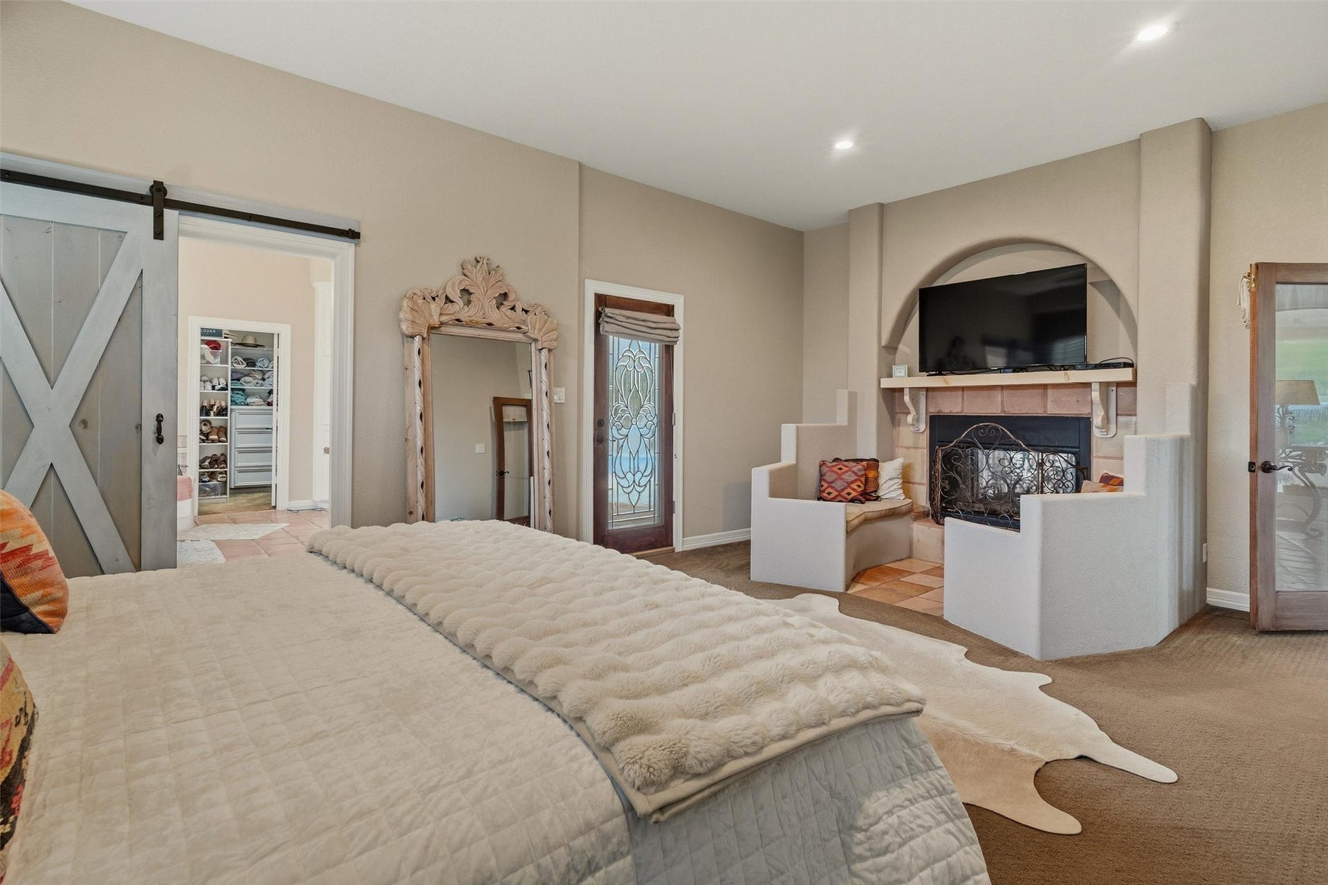2150 Hewitt Street, League City, TX 77573 Primary en suite- double sinks, jacuzzi tub, and standalone seamless shower