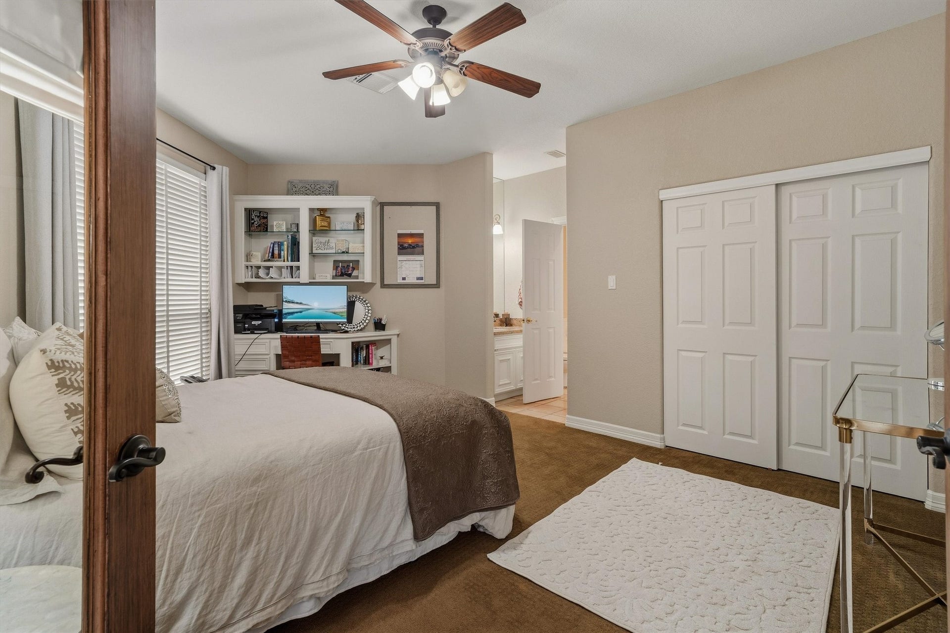 2150 Hewitt Street, League City, TX 77573 Third bedroom with Jack and Jill bathroom access