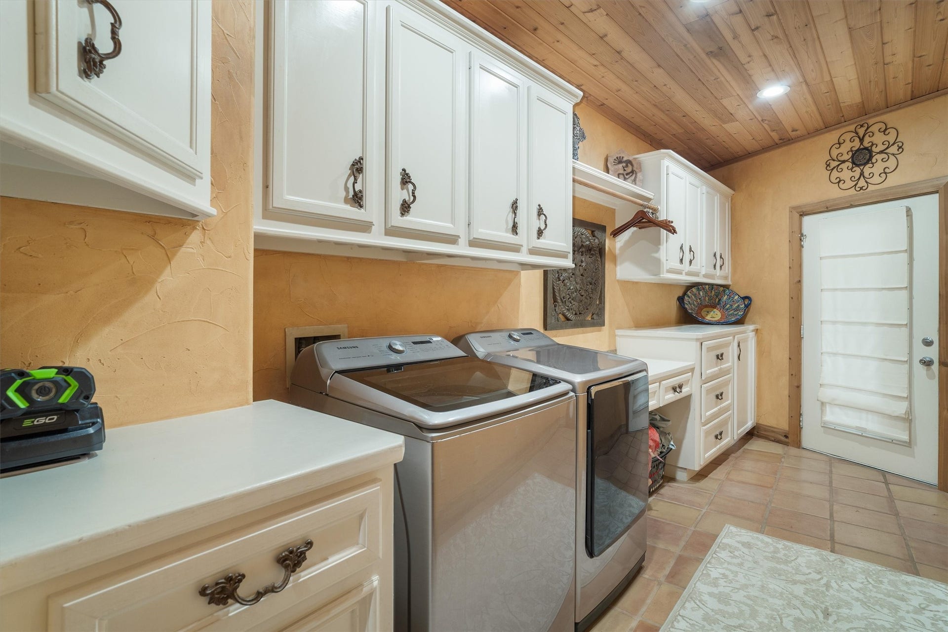 2150 Hewitt Street, League City, TX 77573 Laundry room with overhead storage/counter space