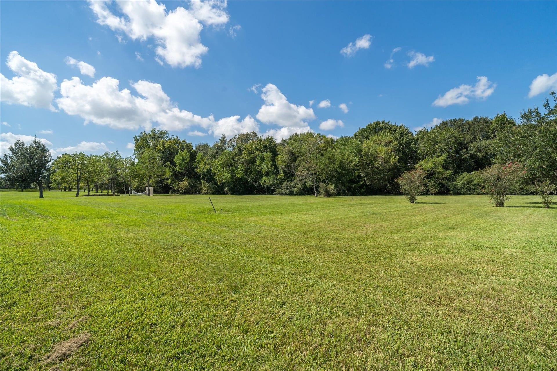2150 Hewitt Street, League City, TX 77573 10 acre property + 1 more acre availble