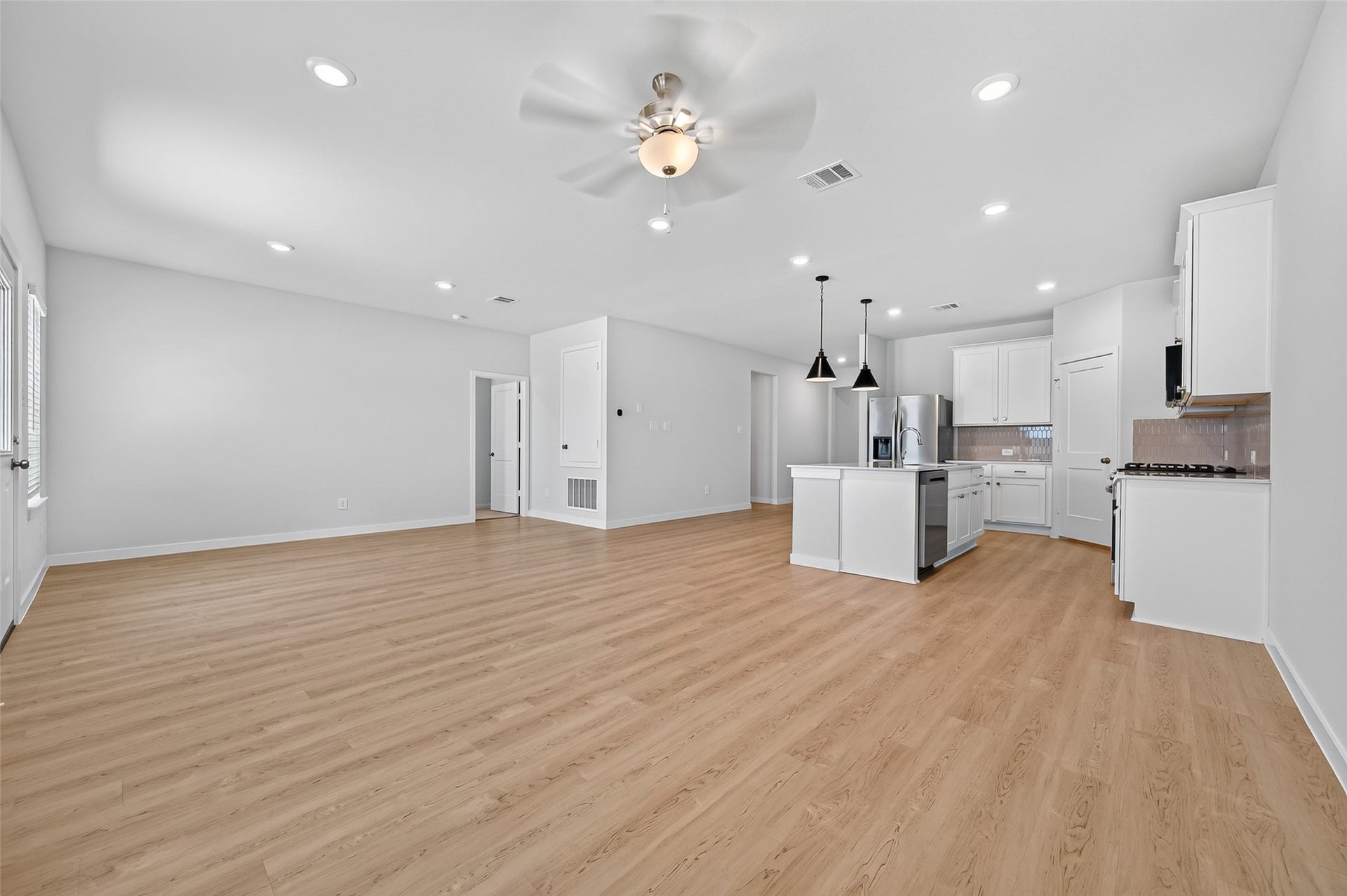 26134 Venus Trap Trail, Katy, TX 77493 26134 Venus Trap Trail, Katy, TX 77493
