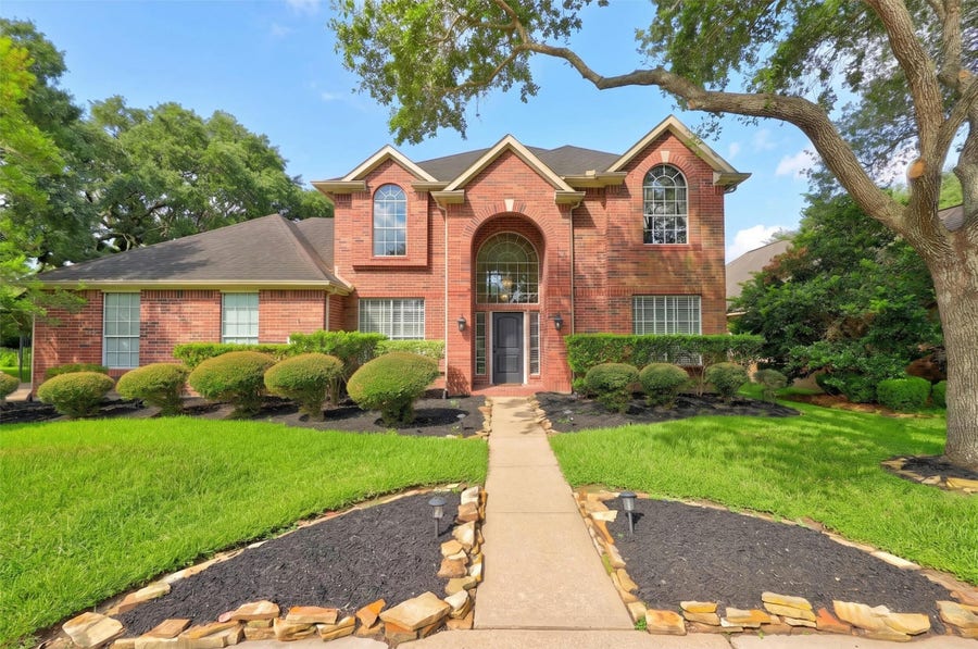 Property photo for 108 Oak Creek Lane, League City, TX