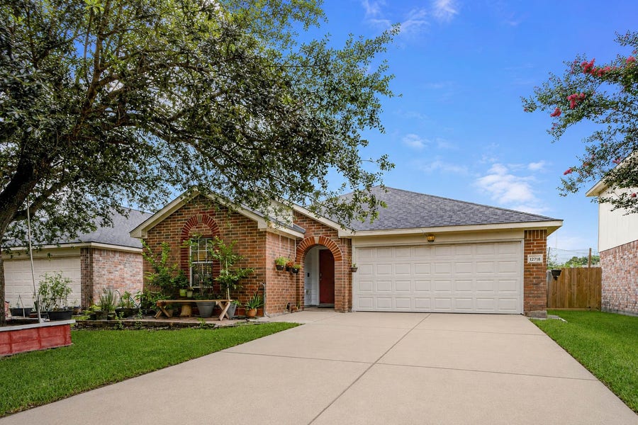 Property photo for 12718 Saibaba Drive, Houston, TX