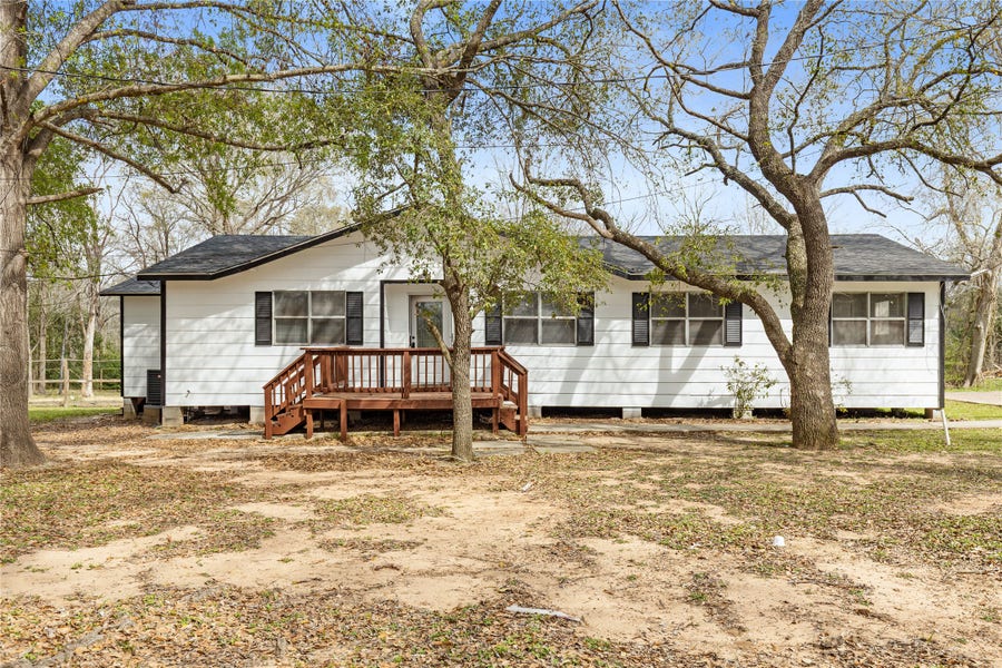 Property photo for 804 Avenue I, Conroe, TX