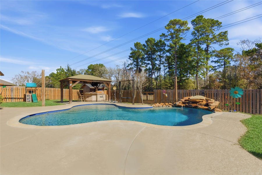Property photo for 14046 Wolftrap Lane, Conroe, TX
