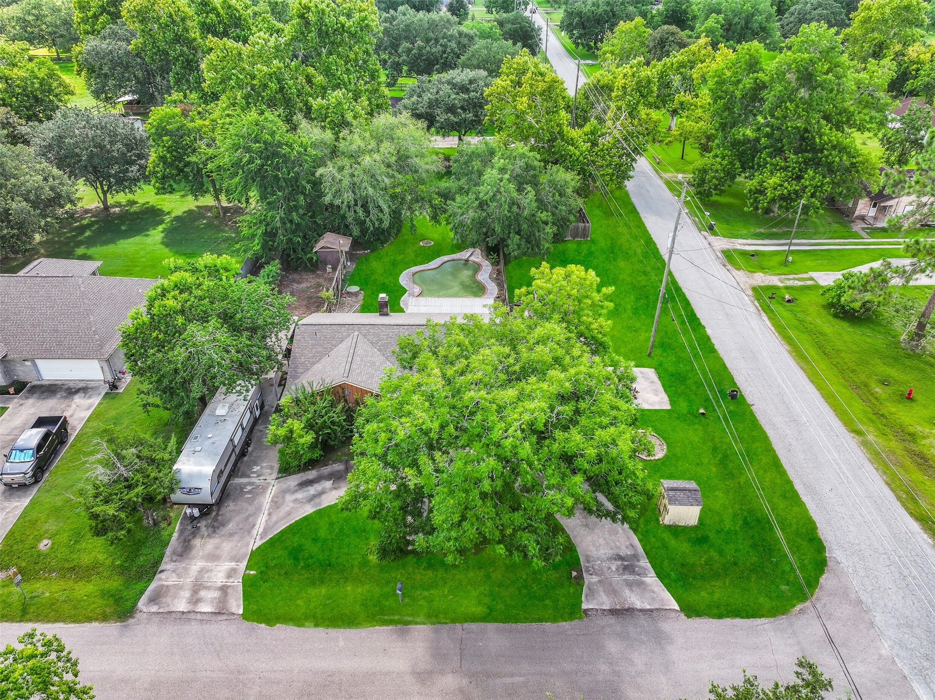 3827 Shady Drive, Santa Fe, TX 77517 3827 Shady Drive, Santa Fe, TX 77517