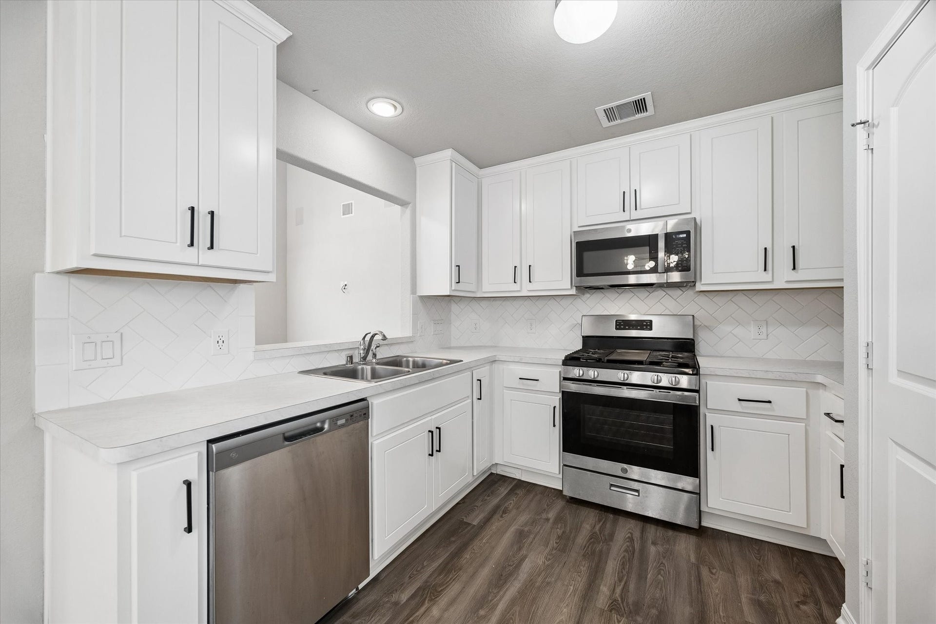 14144 Kamilia Road, Conroe, TX 77306 14144 Kamilia Road, Conroe, TX 77306