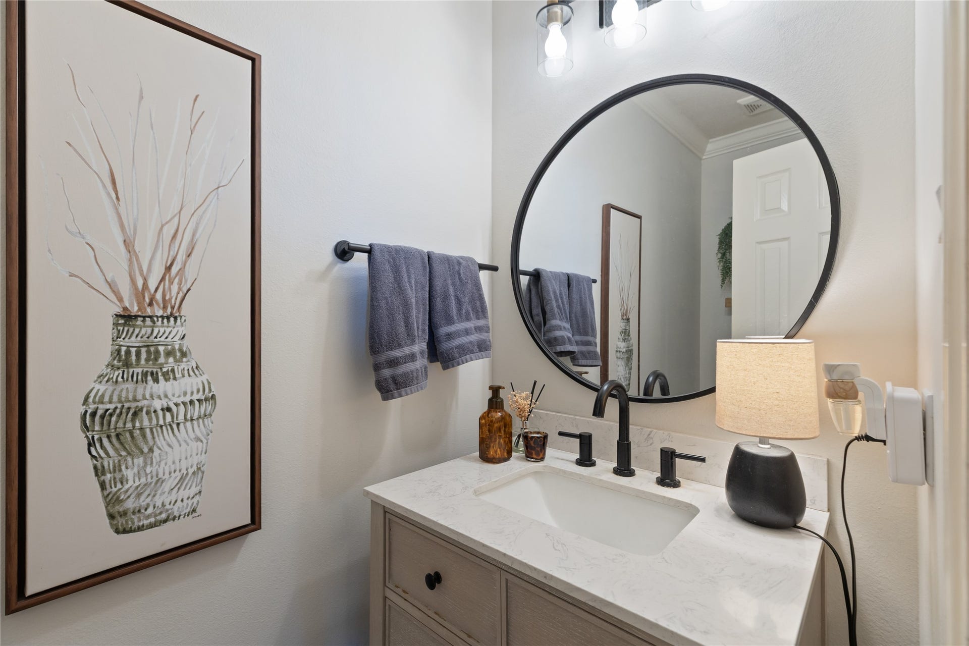 16511 E Canterra Circle, Houston, TX 77095 Downstairs half bath