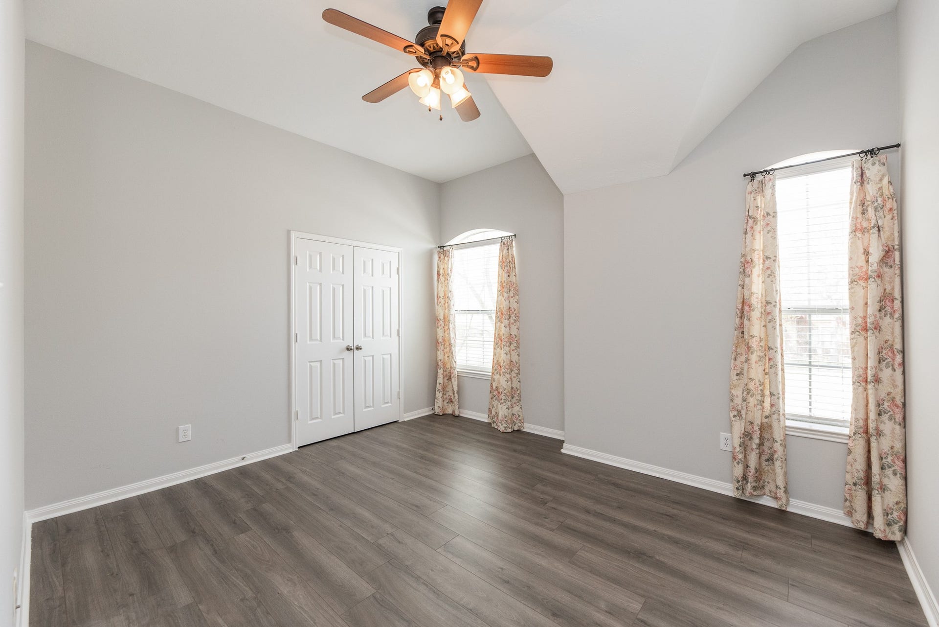 3002 Vincent Crossing Drive, Spring, TX 77386