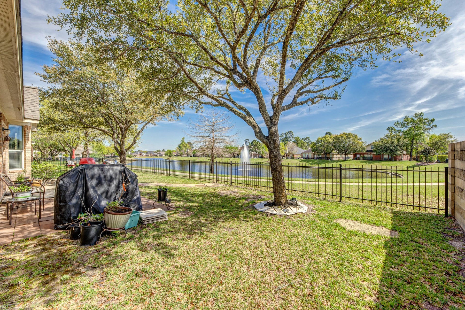 3002 Vincent Crossing Drive, Spring, TX 77386