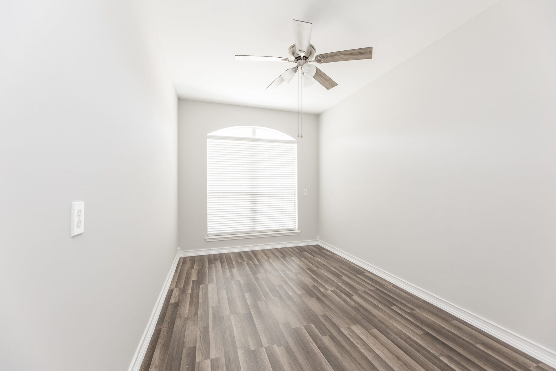 3002 Vincent Crossing Drive, Spring, TX 77386