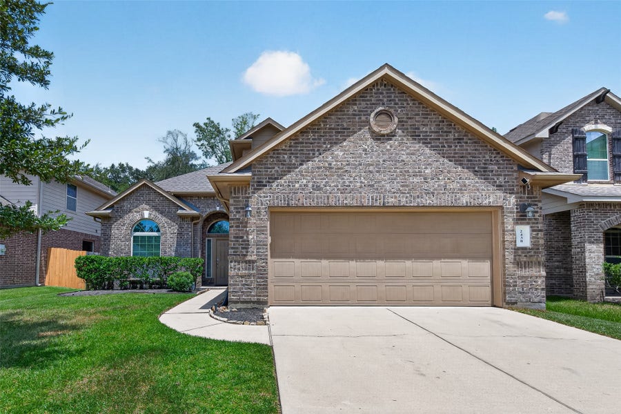 Property photo for 2438 Garden Falls Dr, Conroe, TX