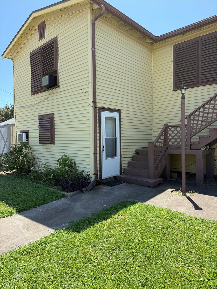 Property photo for 1713 (down) 47th Street, Galveston, TX