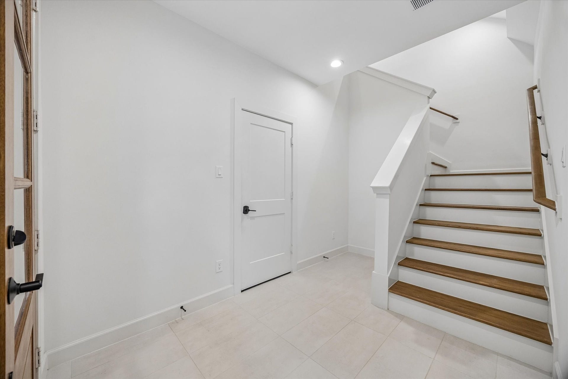 4711 Moving Meadows, Houston, TX 77018 4711 Moving Meadows, Houston, TX 77018