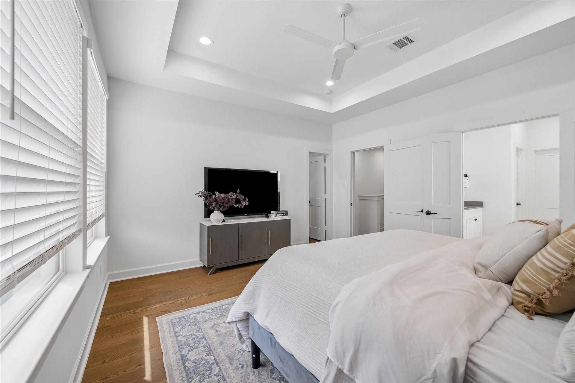 4711 Moving Meadows, Houston, TX 77018 4711 Moving Meadows, Houston, TX 77018
