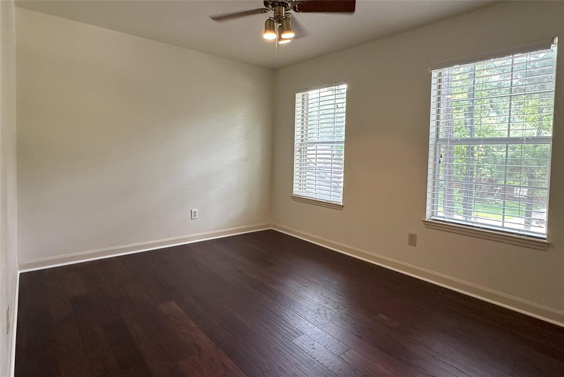 50 Indian Summer Place, The Woodlands, TX 77381 50 Indian Summer Place, The Woodlands, TX 77381