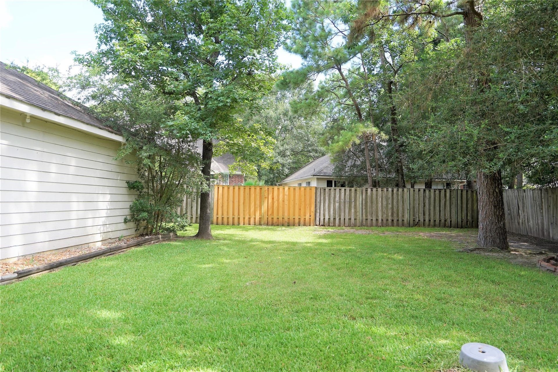 50 Indian Summer Place, The Woodlands, TX 77381 50 Indian Summer Place, The Woodlands, TX 77381
