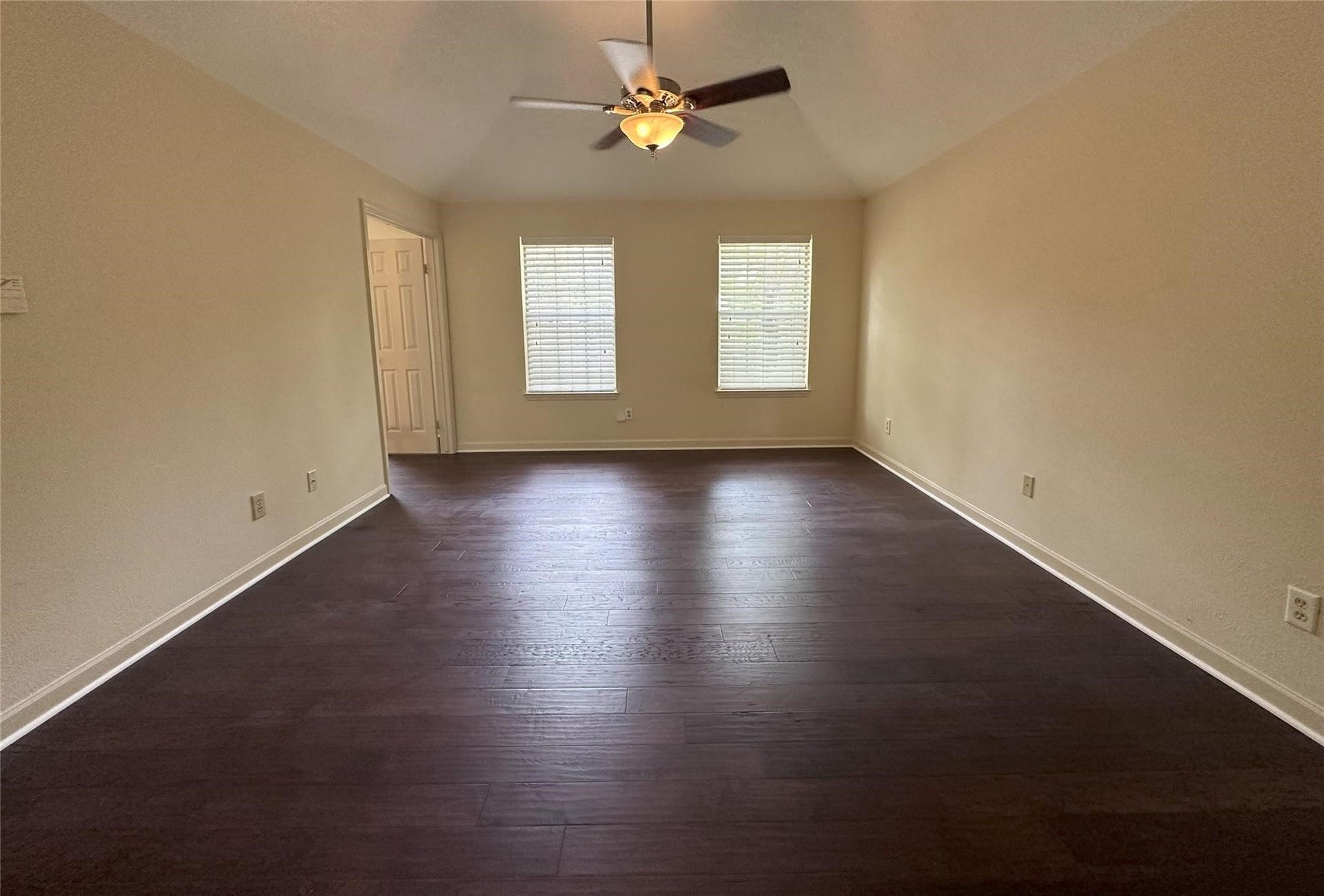 50 Indian Summer Place, The Woodlands, TX 77381 50 Indian Summer Place, The Woodlands, TX 77381