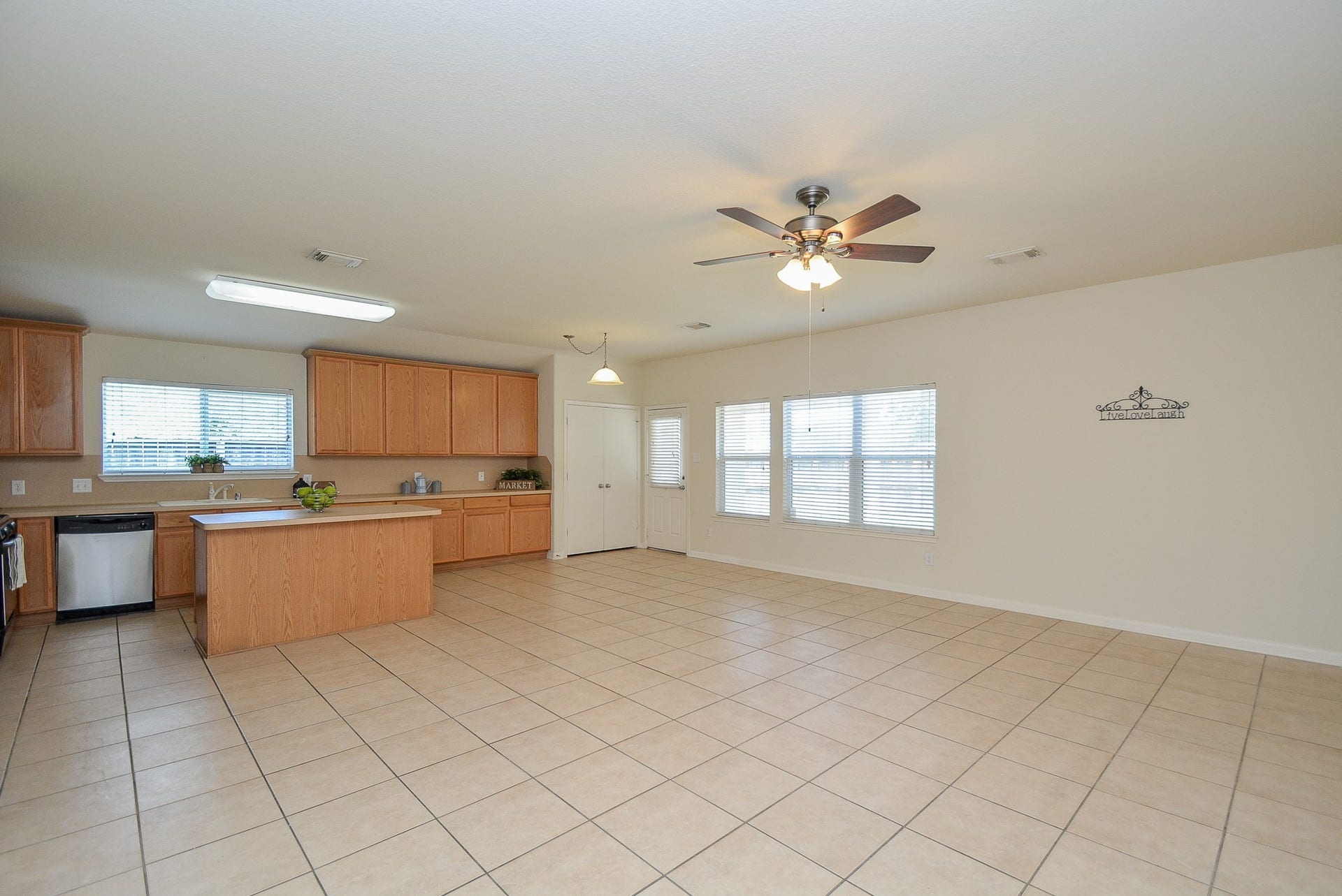 15318 Marlowe Grove Drive, Sugar Land, TX 77498 15318 Marlowe Grove Drive, Sugar Land, TX 77498