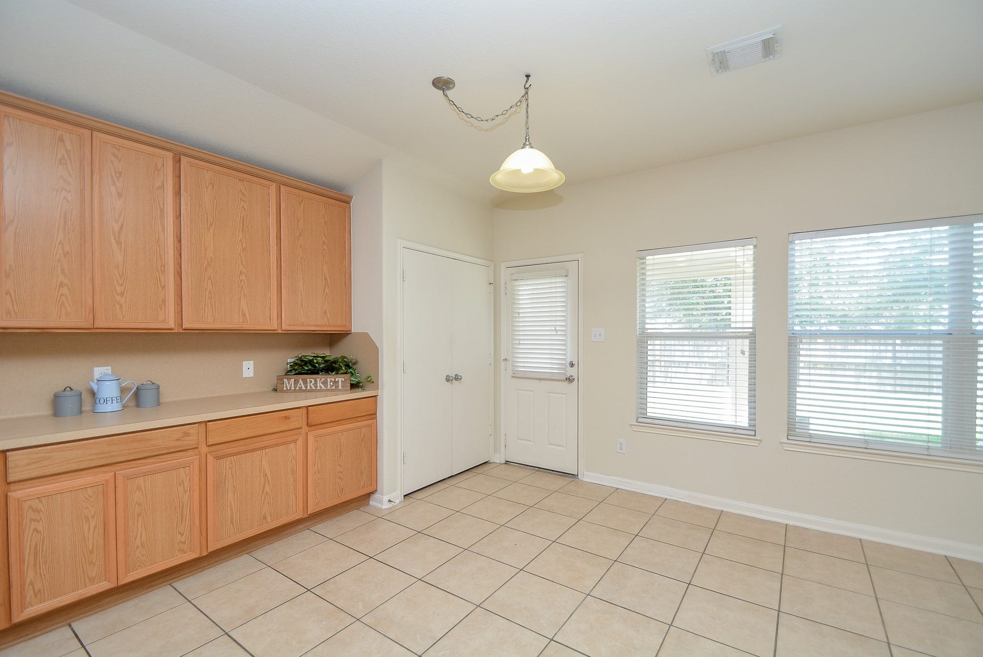 15318 Marlowe Grove Drive, Sugar Land, TX 77498 15318 Marlowe Grove Drive, Sugar Land, TX 77498