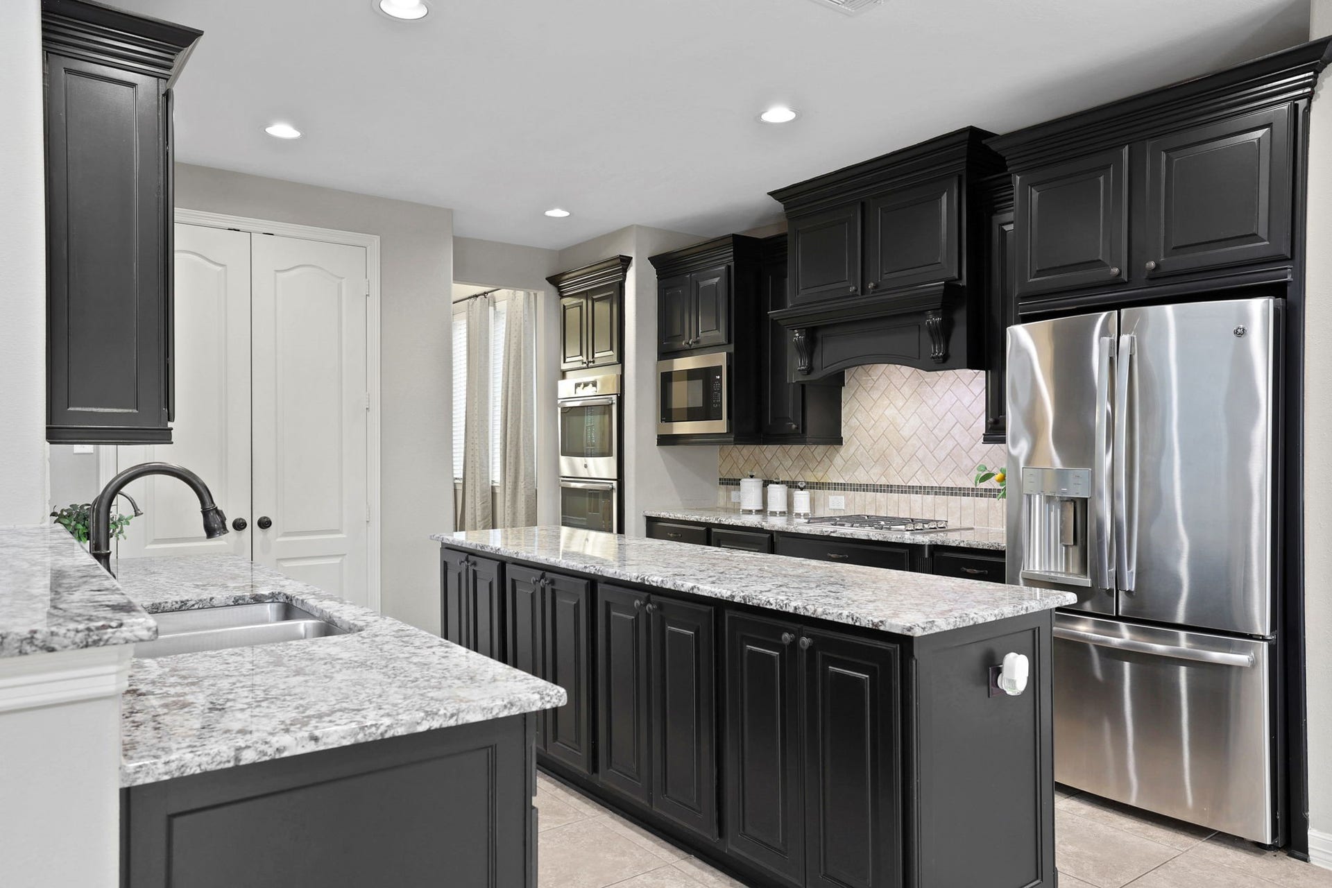 Another view of the kitchen