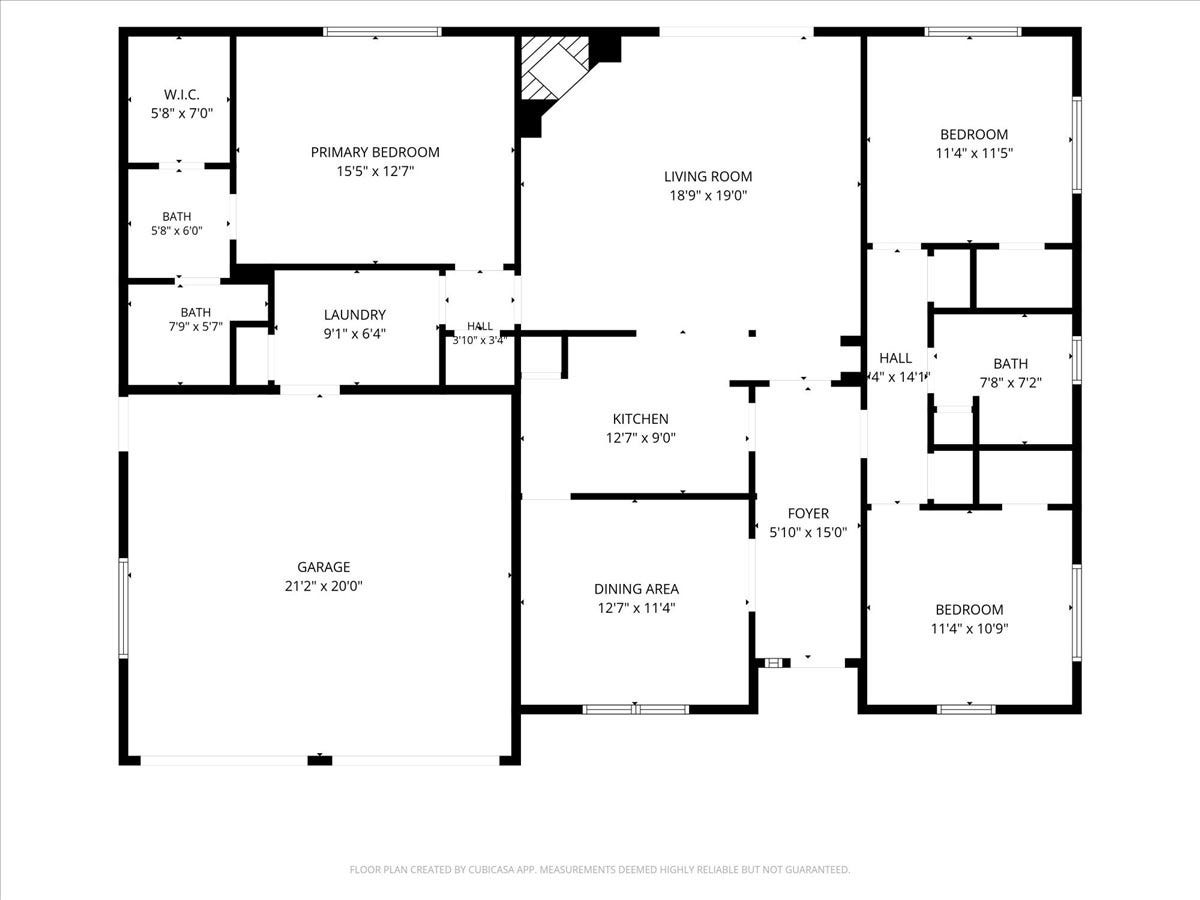 214 Oakwood Street, League City, TX 77573 Floor plan illustrating the home's three-bedroom layout, living and dining areas, and attached garage.
