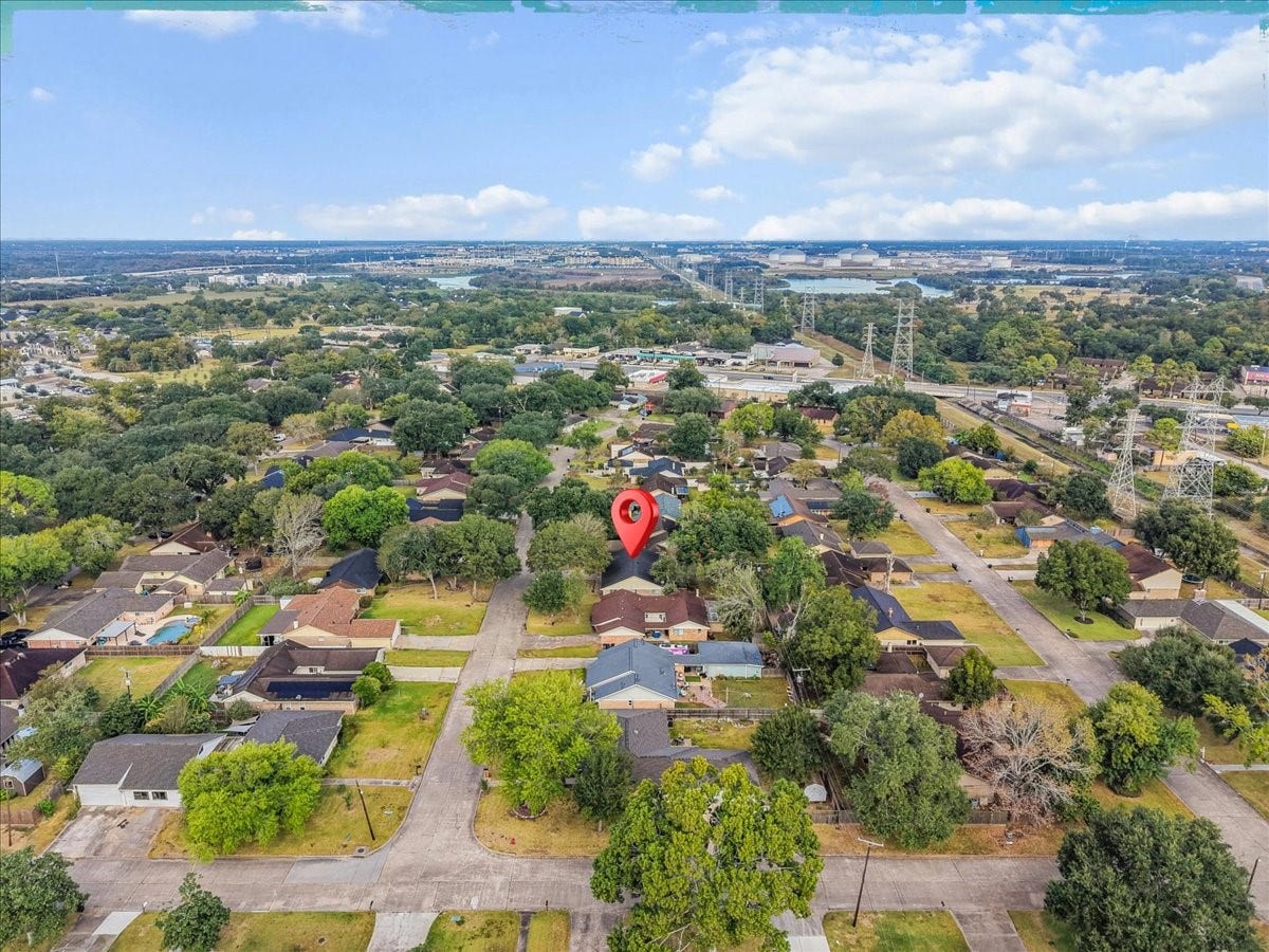 214 Oakwood Street, League City, TX 77573 Aerial view highlighting the home's location within an established League City neighborhood.