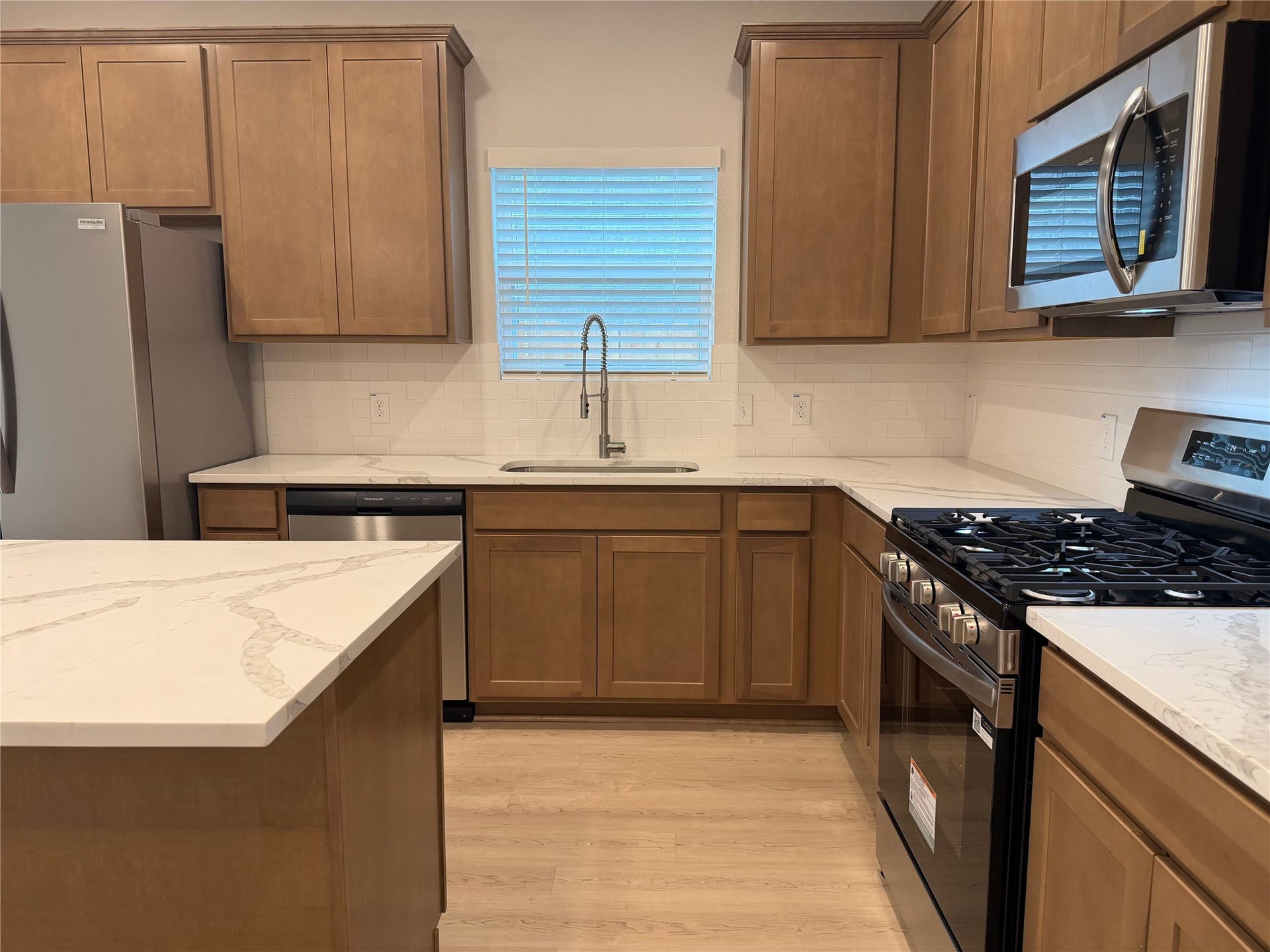 417 Stone Placa Trail, Brookshire, TX 77423 The Mockingbird II- Kitchen