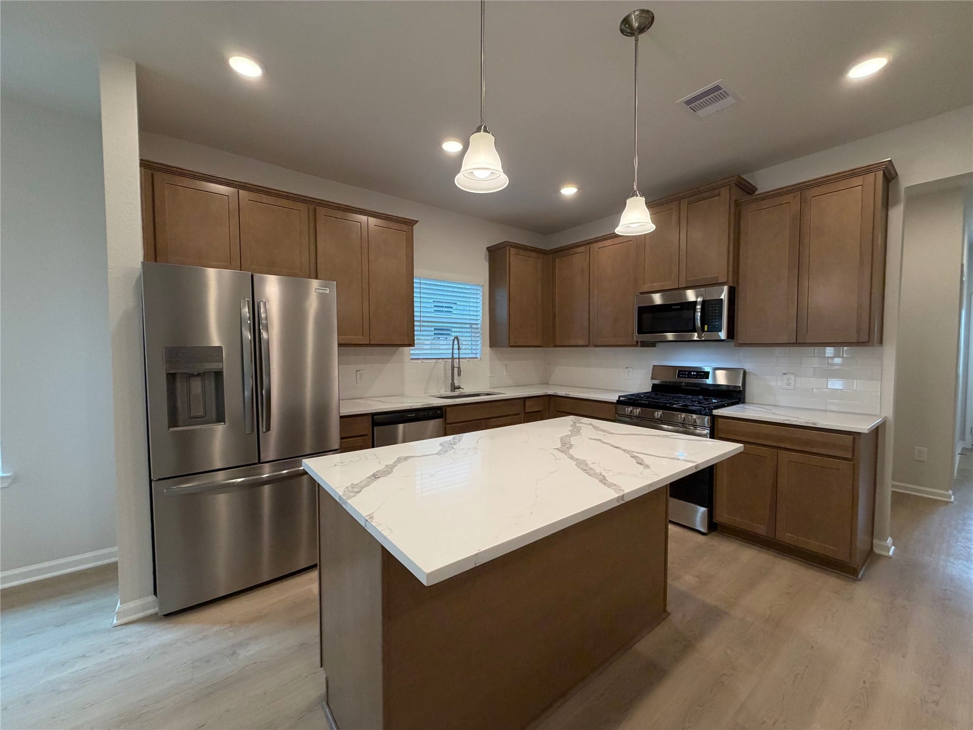 417 Stone Placa Trail, Brookshire, TX 77423 The Mockingbird II- Kitchen