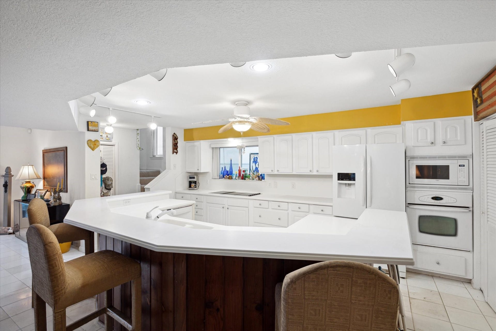 251 Isles End Road, Tiki Island, TX 77554 251 Isles End Road, Tiki Island, TX 77554